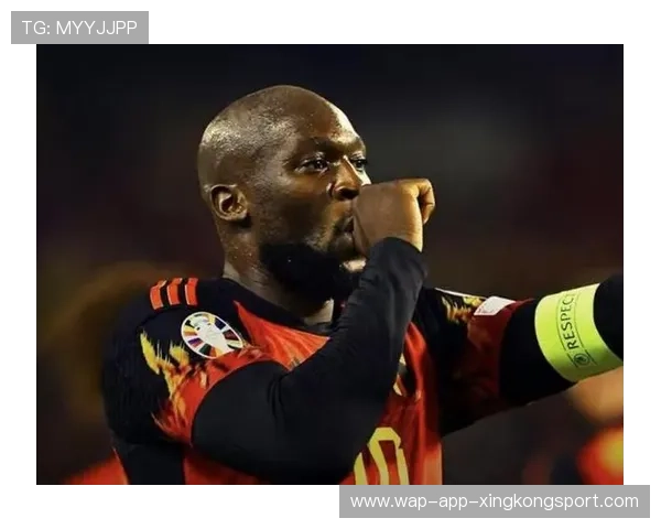 卢卡库倚住后卫的动作教科书般标准,比利时继续压制主导权 卢卡库倚住后卫的动作教科书般标准,比利时继续压制主导权